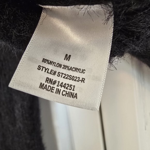 Jun & Ivy Black Eyelash Crop Button-Up Cardigan - Picture 9 of 10